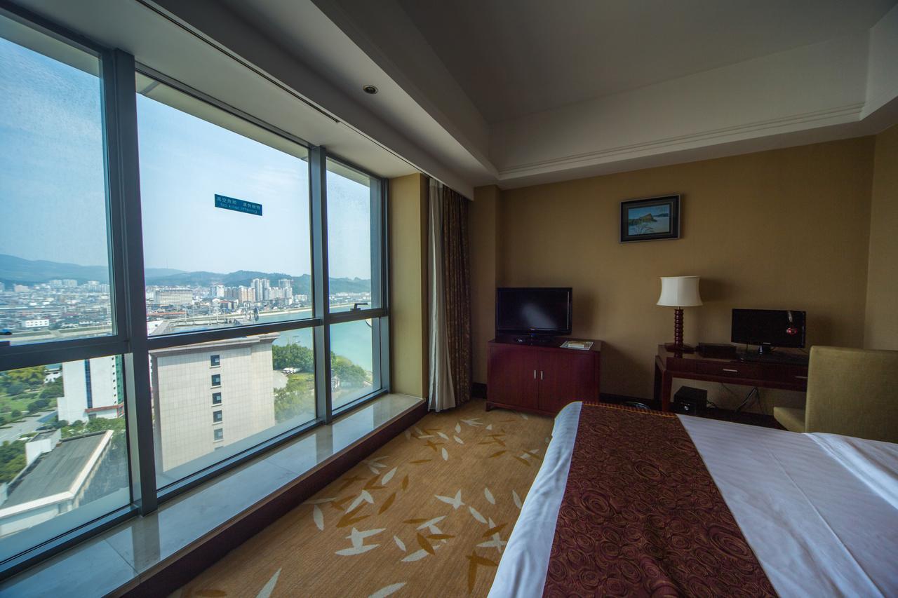 Da Cheng Shan Shui Hotel Чжанцзяцзе Номер фото